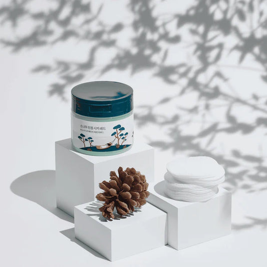 ROUND LAB – Pine Calming Cica Pad 50 ks – Zklidňující tonerové tamponky pro čistší a vyrovnanou pleť